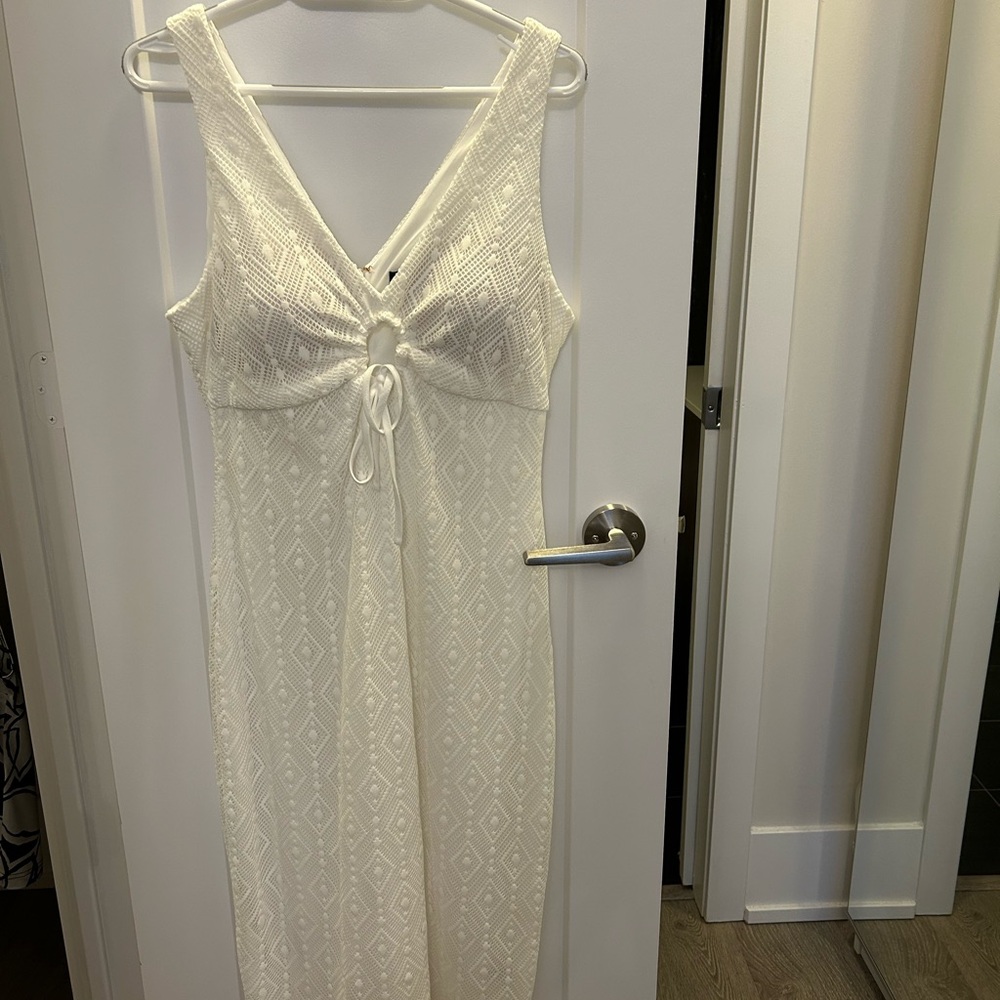 Guess White Sleeveless V-Neck Knit Maxi Dress